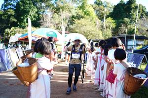 BIB: 3525
                            <button type="button" onclick="openModal(19052870)" class="btn btn-primary btn-sm float-right btn-popup" data-toggle="modal" data-target=".modal-high-quality">
                        <i class="fas fa-shopping-cart"></i> Add to Cart
                    </button>
                                            <button type="button" onclick="isThisMe(19052870, true)" class="btn btn-success btn-sm float-right btn-popup btn-isme hidden" data-toggle="tooltip" data-placement="bottom" title="นี่คือรูปของคุณใช่ไหม คลิกที่นี่เพื่อเอาเข้าอัลบั้ม">
                        <i class="fas fa-plus"></i> Add to album
                    </button>
                    <button type="button" onclick="isThisMe(19052870, false)" class="btn btn-warning btn-sm float-right btn-popup btn-isnotme hidden">
                        <i class="fas fa-ban"></i> Remove from album
                    </button>